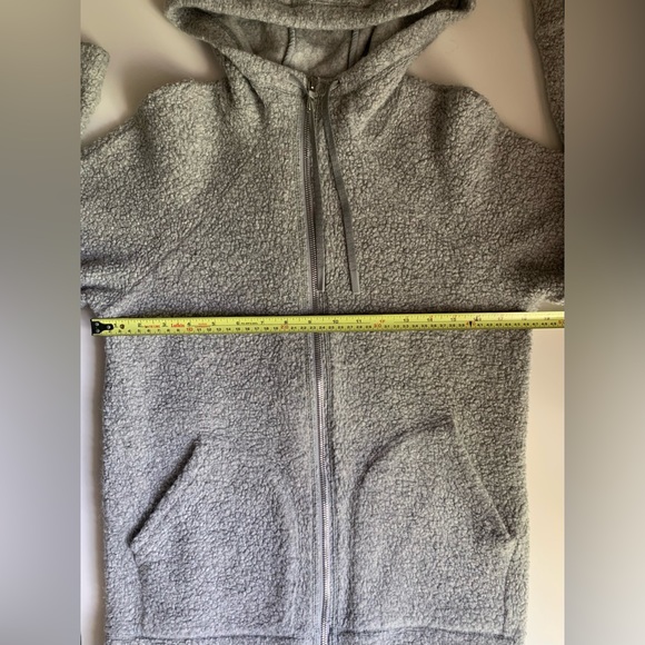 ⭐️ Host Pick ⭐️ Lululemon So Sherpa Hooded Jacket - Picture 9 of 10